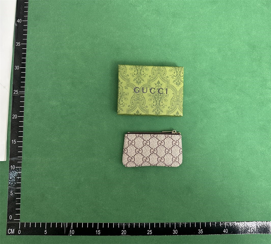 Louis Vuitton Monogram  Damier  GG Supreme  -2
