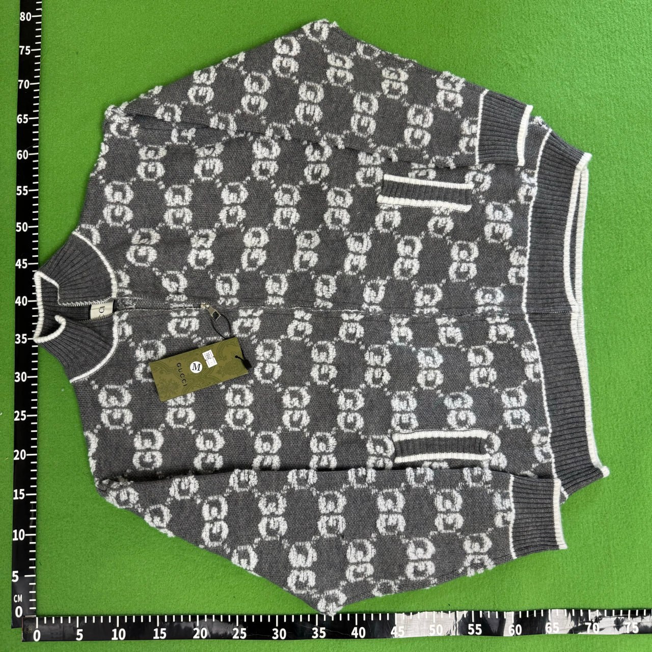 Gucci knitted sweaterhoodie&down jacket&down vestcoat （40 styles ） -2