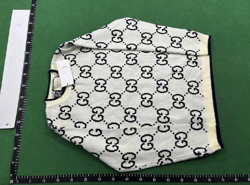 Gucci knitted sweaterhoodie&down jacket&down vestcoat （40 styles ） -4