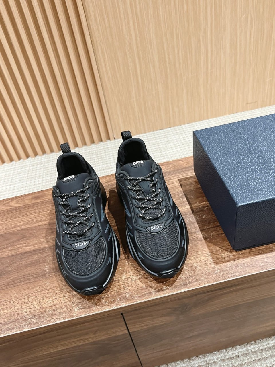 DIOR  B32 -2