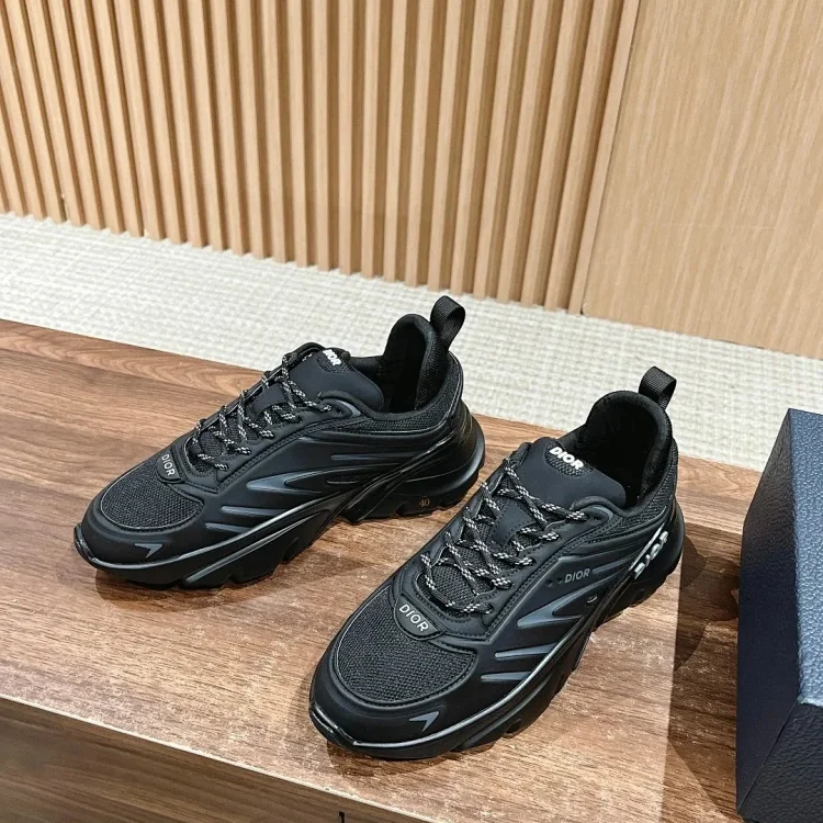 DIOR  B32