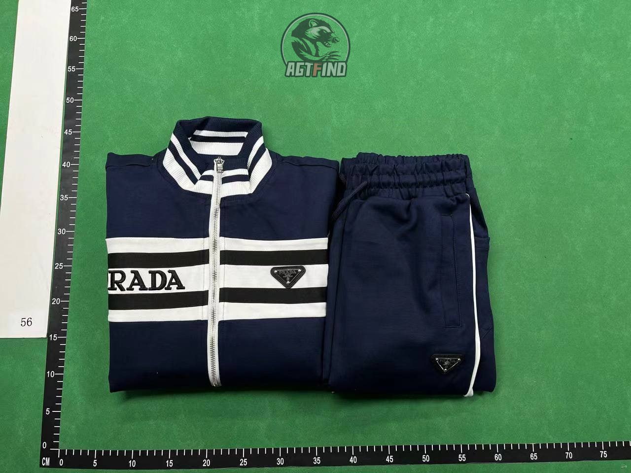 ‌Prada situ -3