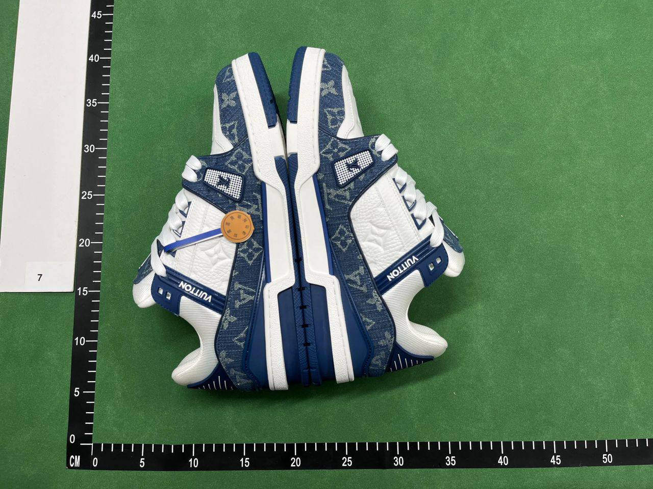 Louis Vuitton Trainer Sneakers [24 styles] -2