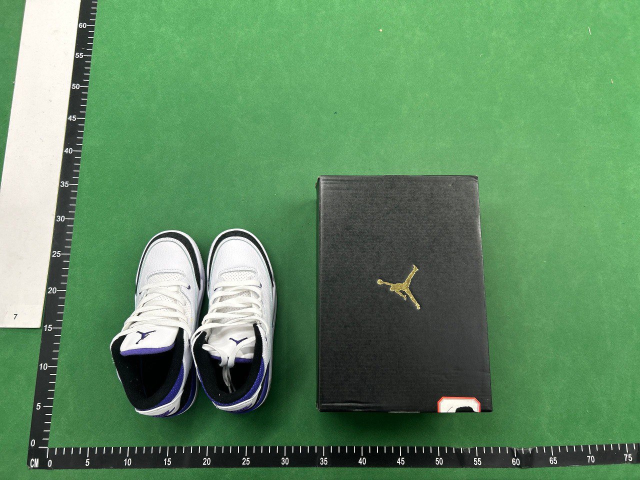 Jordan Air Jordan 3 Retro Children's Sneakers -4