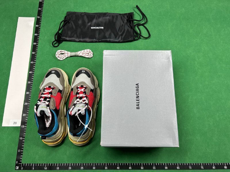Balenciaga Triple S -3