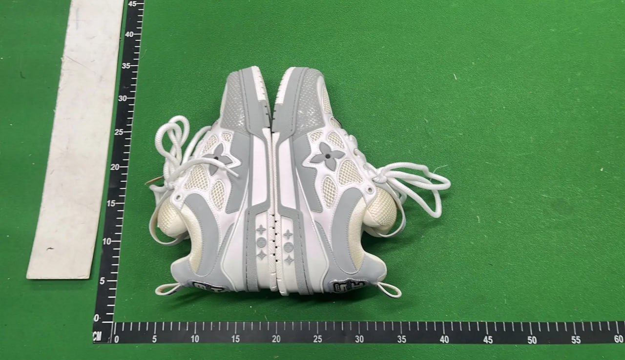 Louis Vuitton Trainer Maxi Sneakers [40 styles] -2