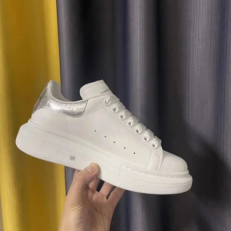 ALEXANDER MCQUEEN