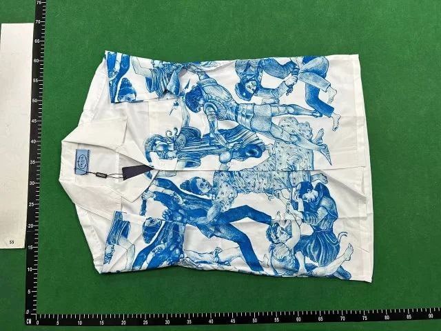 Prada T-shirt   (38 CP) -2