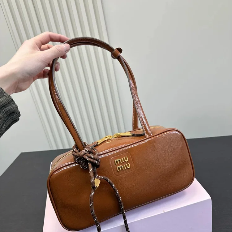  Miu Miu Bow Knot Handle Bag [