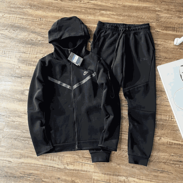 NIKE Tech Suits