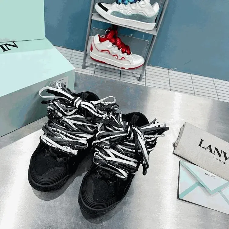 Off white shoes  (38 CP)
