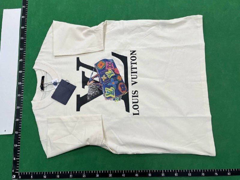 Louis Vuitton, Moschino, Supreme, Bape, and Other Designer T-Shirts [40 styles] -2