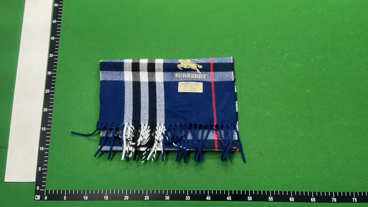 Burberry scarf -2