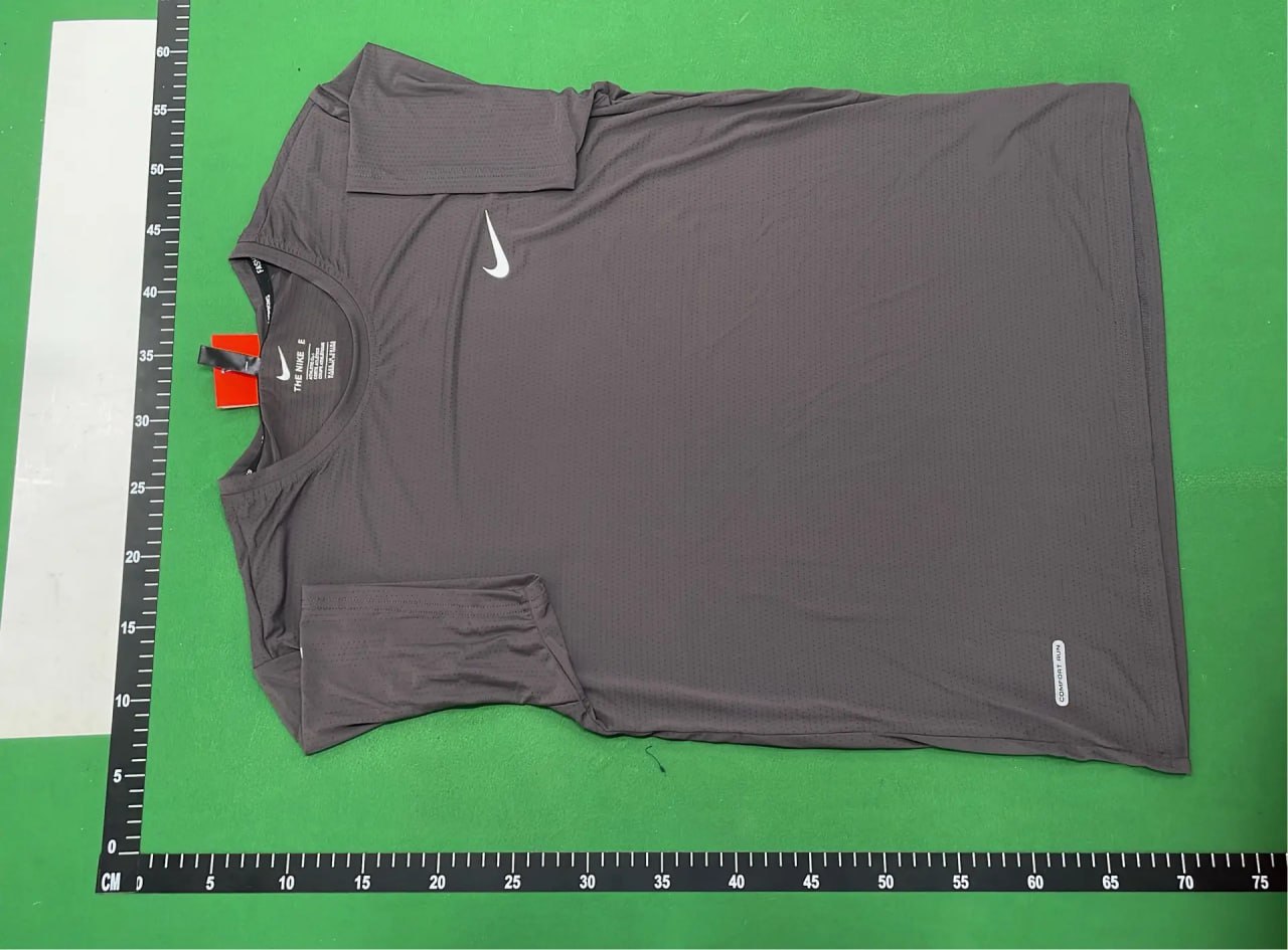 Nike/Under Armor short T-shirt  -2