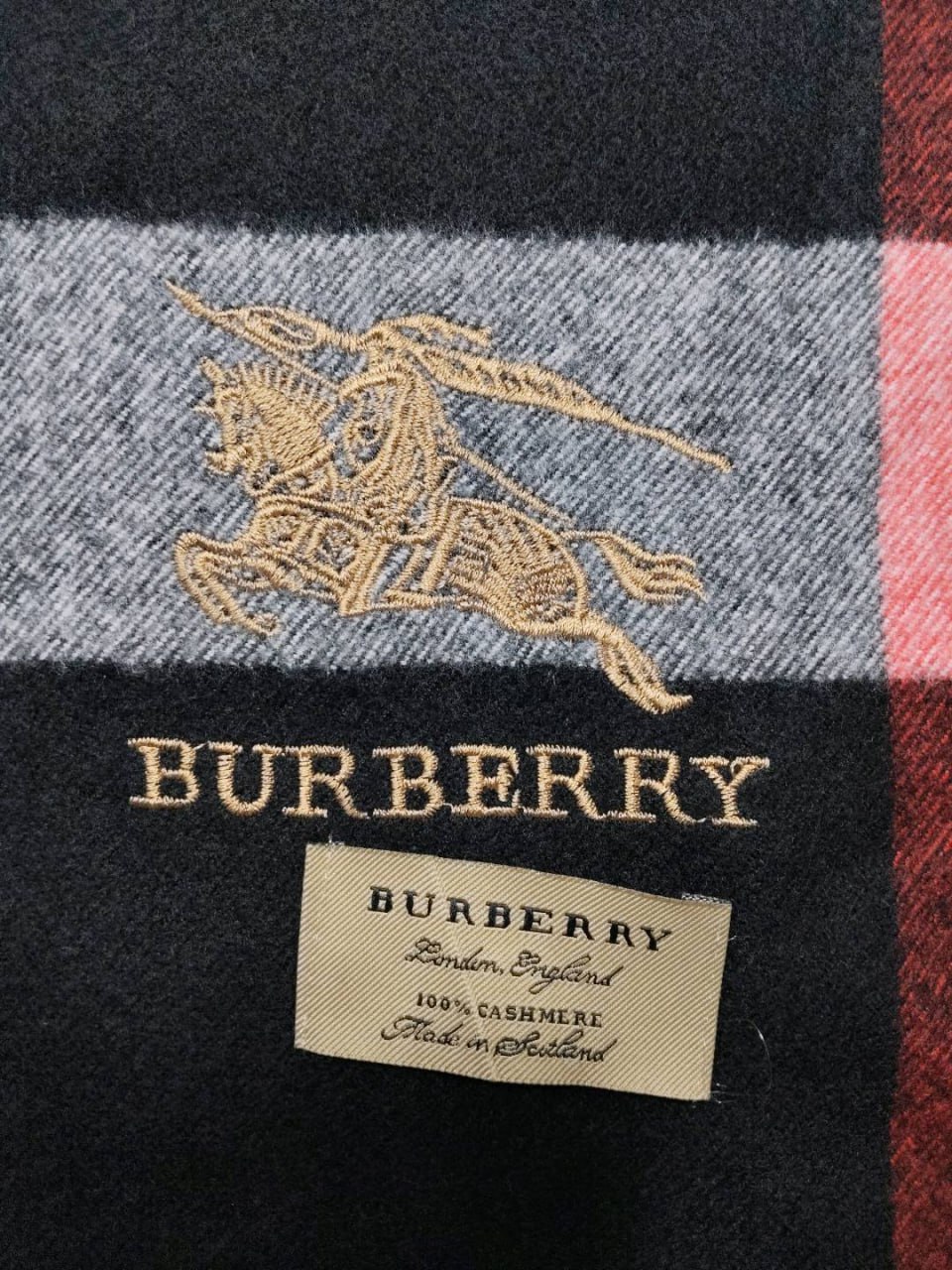 Burberry scarf -2