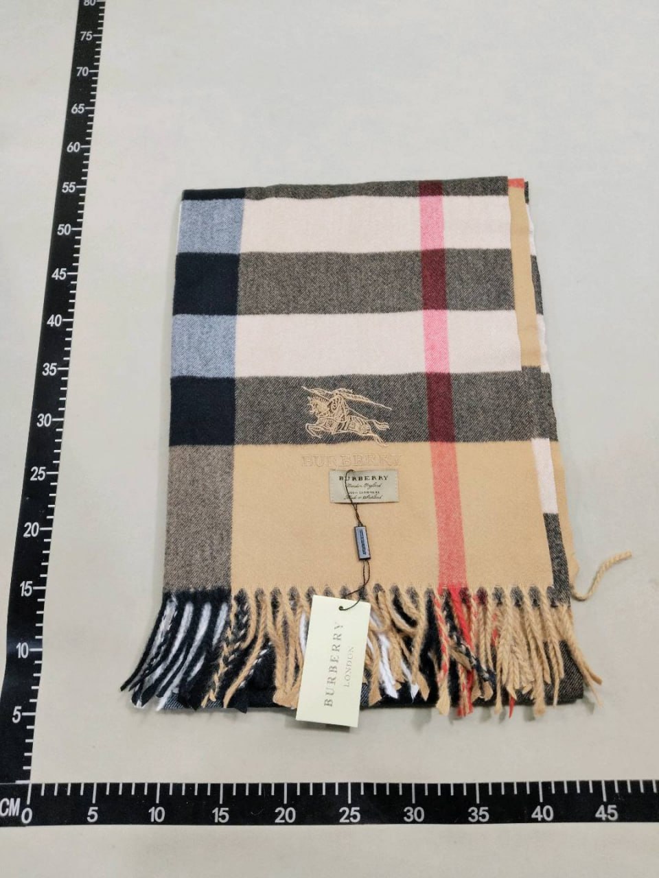 Burberry scarf -3