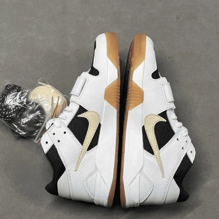 NIKE Air Jordan 6 Retro Shoes