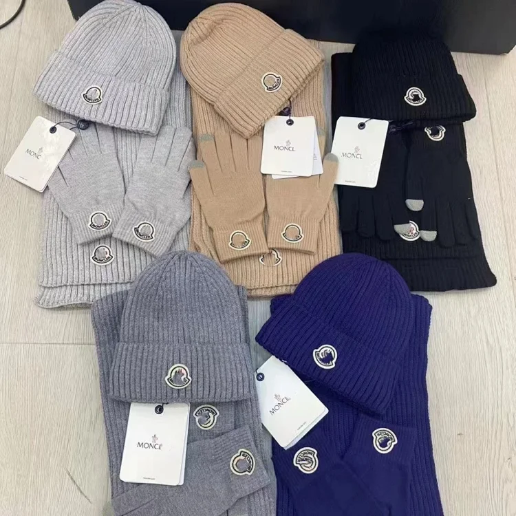 moncler hat 3