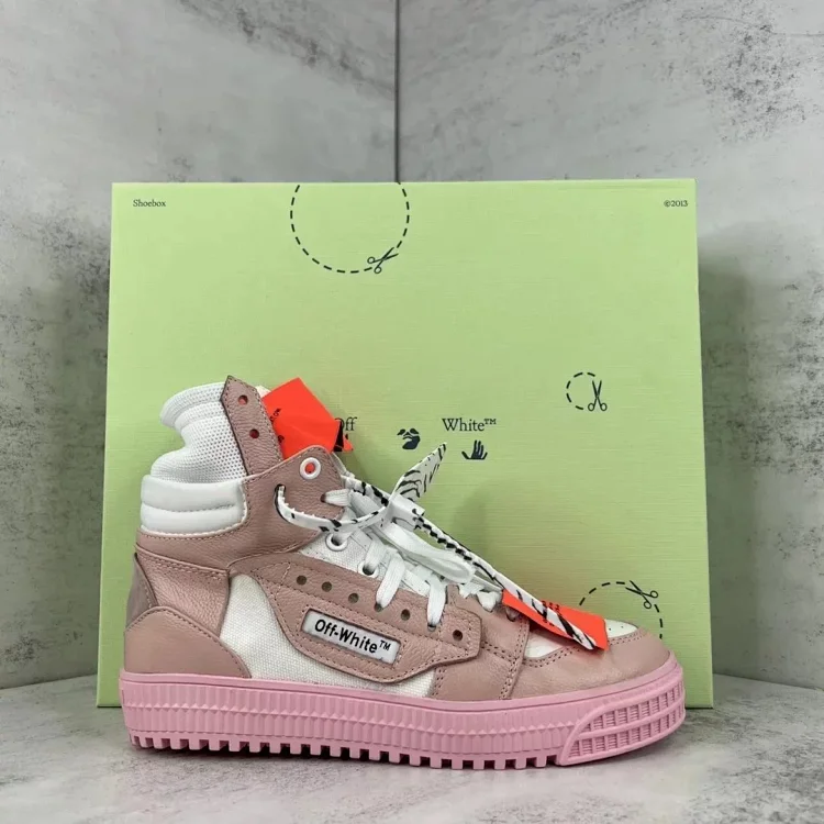 OFF WHITE                     