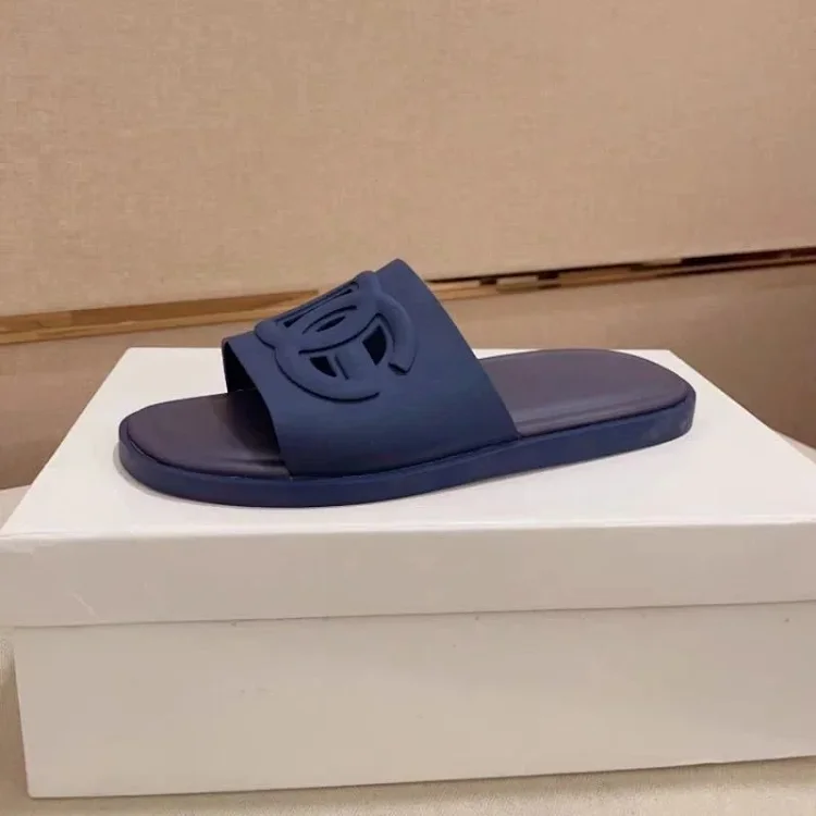 DG slipper