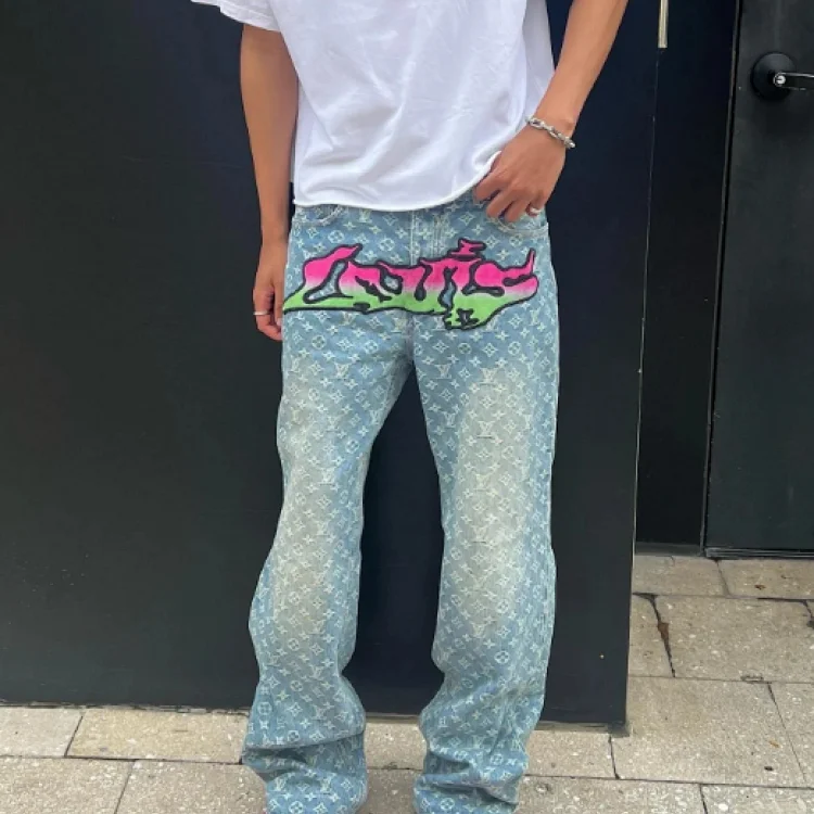 LOUIS VUITTON