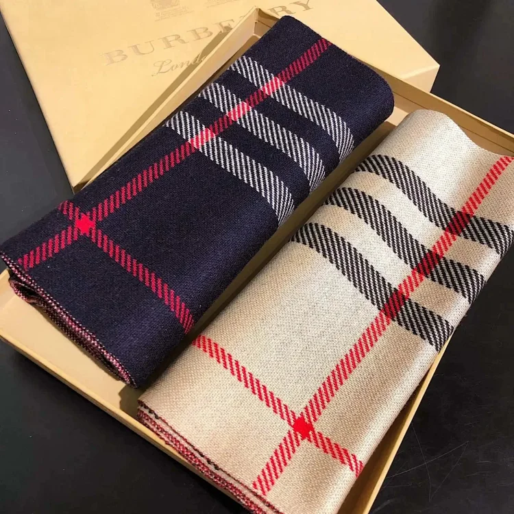  BURBREEY scarf
