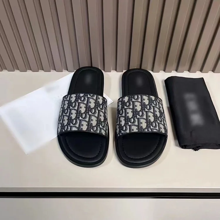  Dior slipper