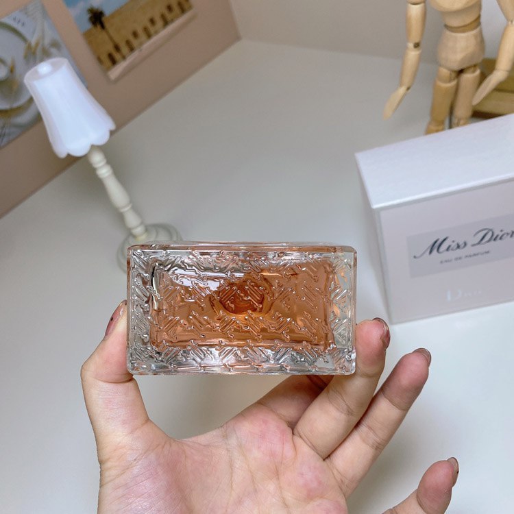 Dior Blooming Sweetheart EDP -2