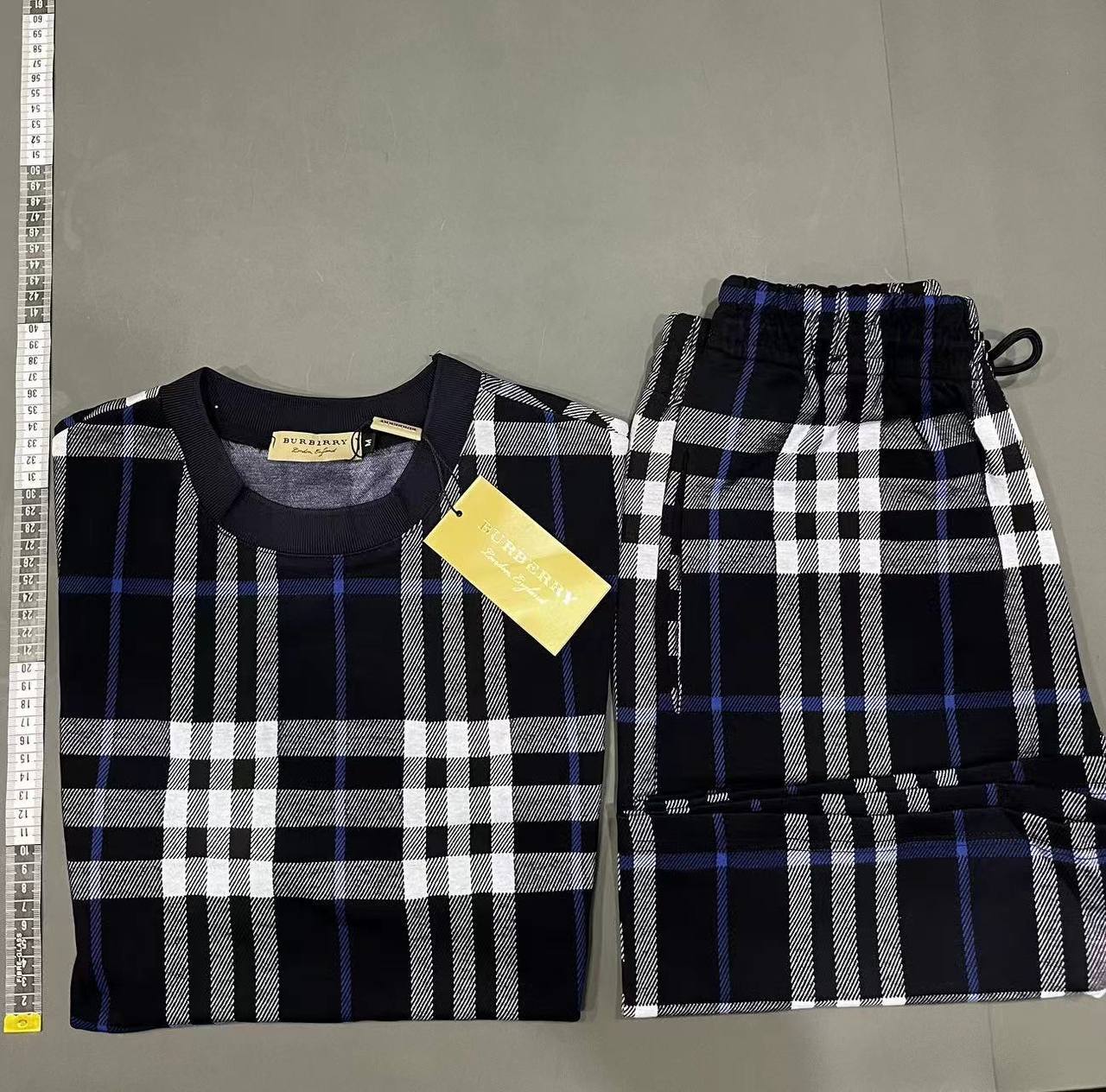 Burberry Short Suit -4