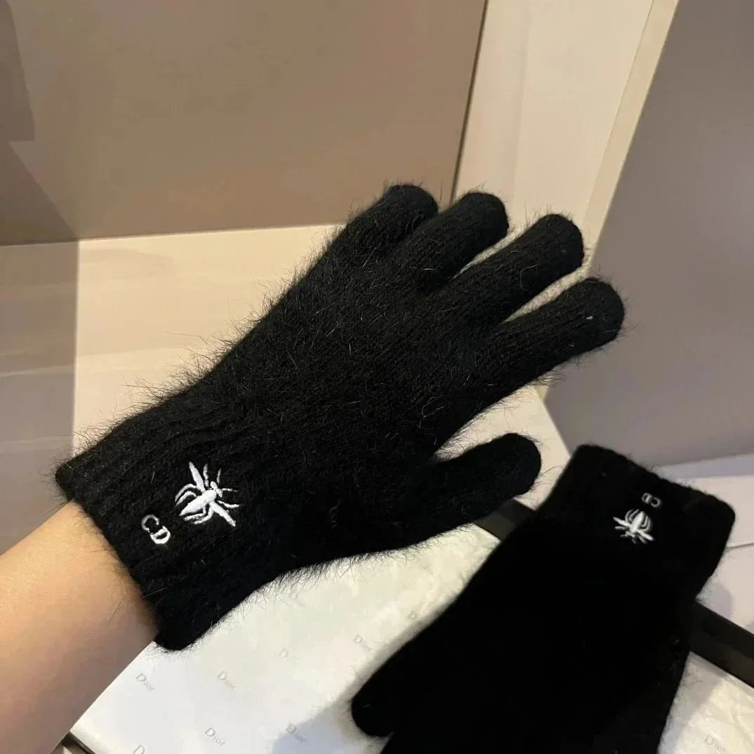 Fashionable Gloves -2