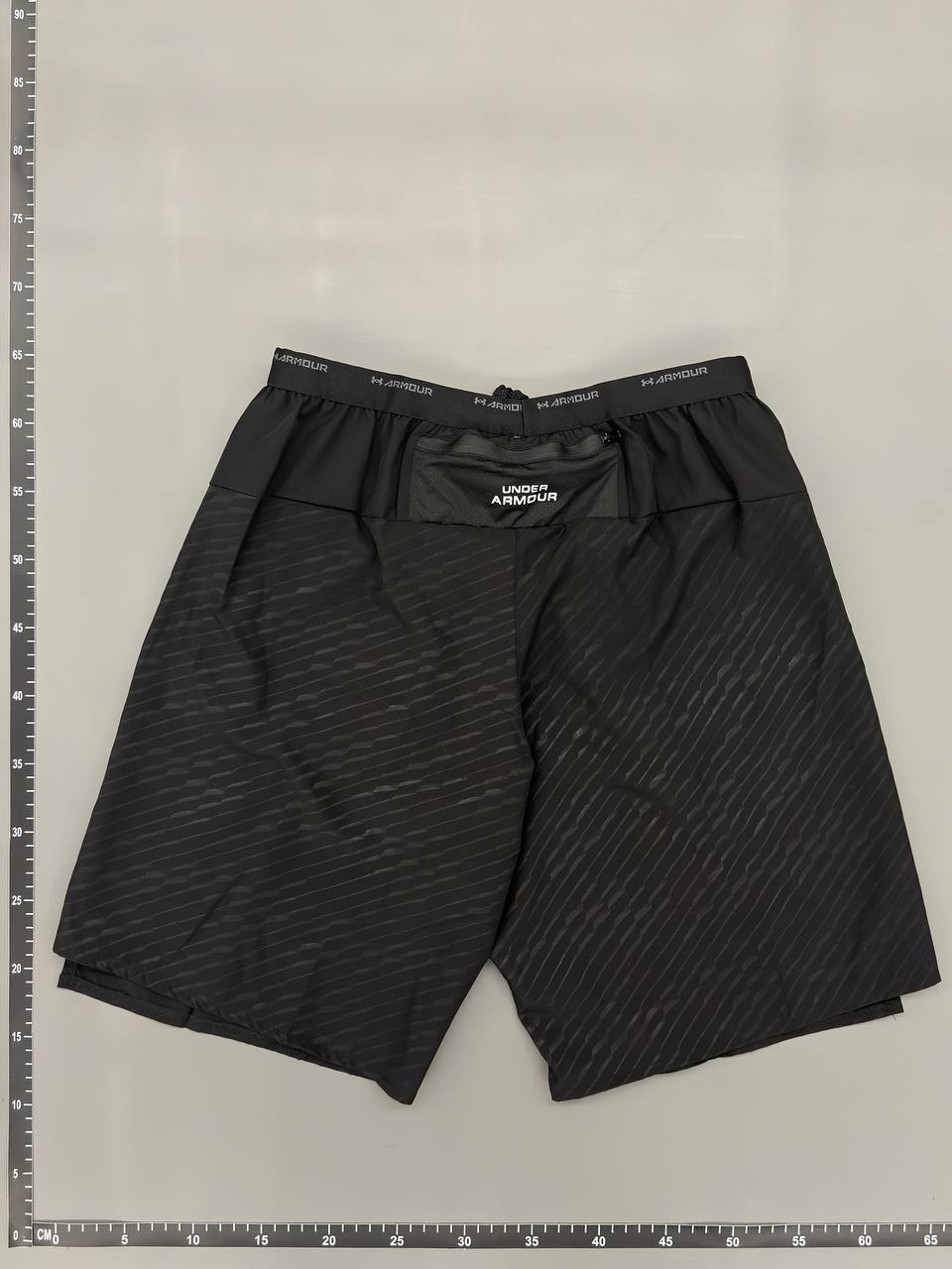 Under Armour shorts -4
