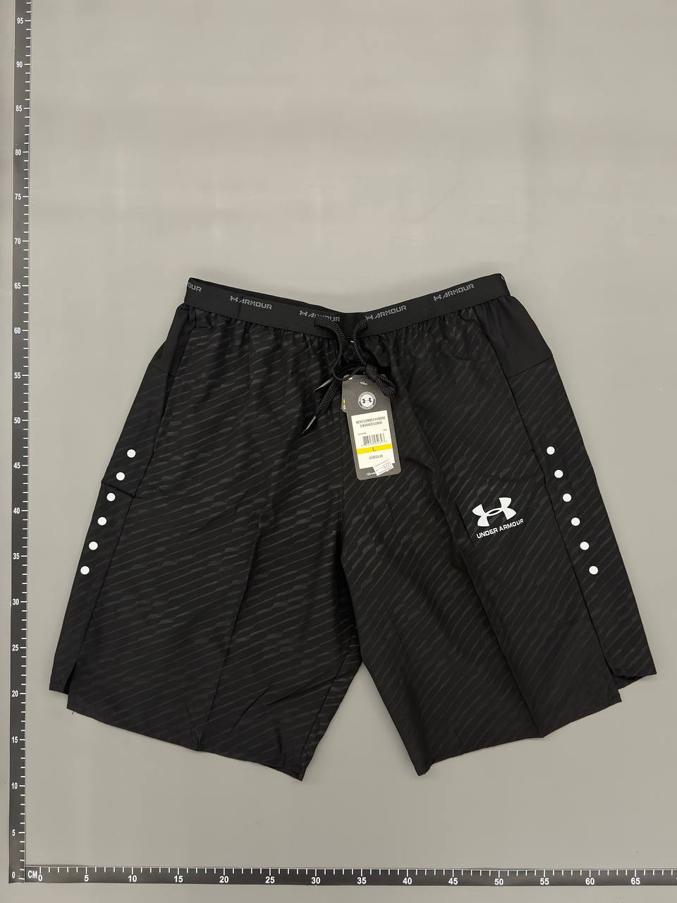 Under Armour shorts -3