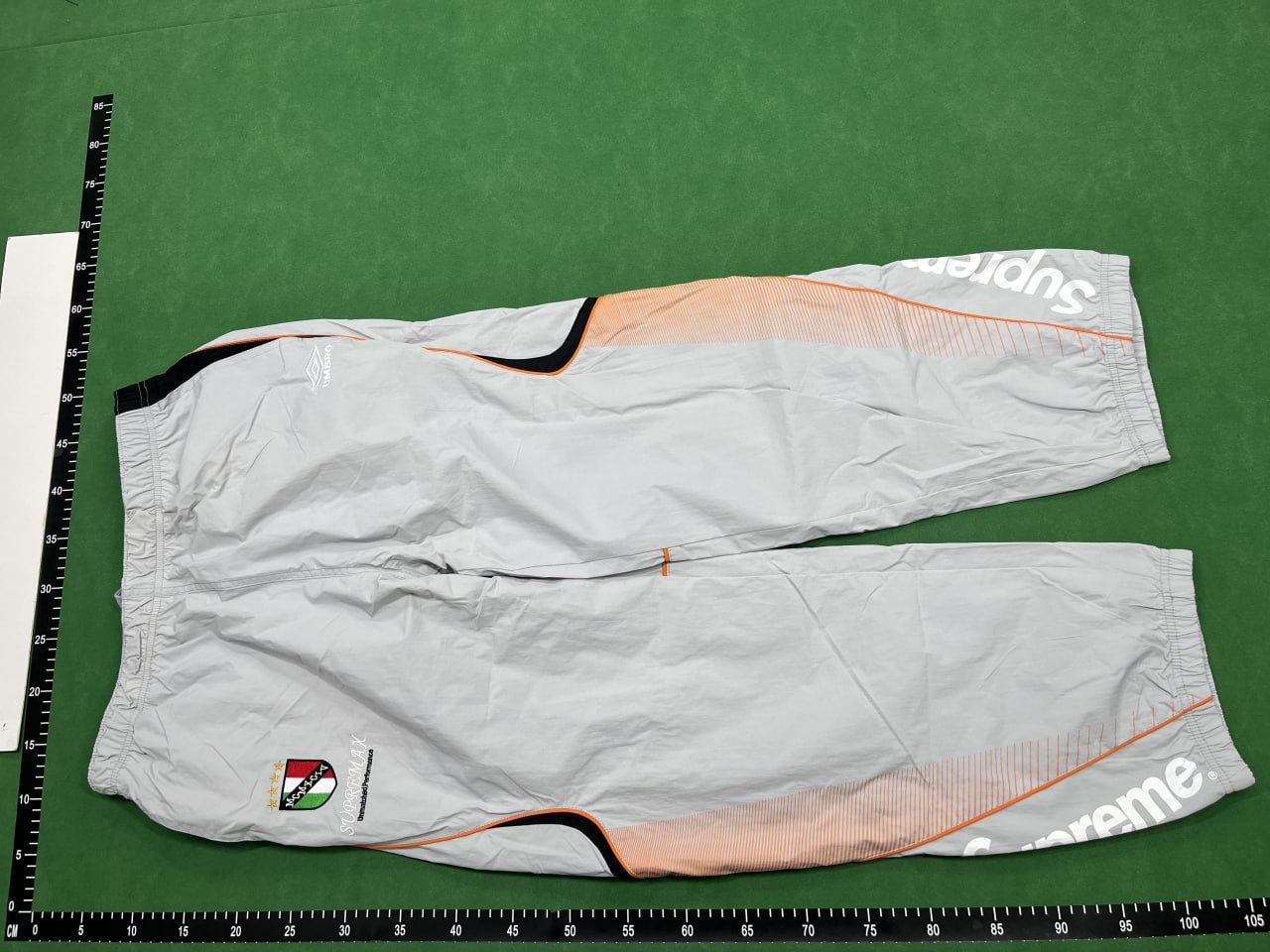Supreme SS22 Week 11 x umbro -4