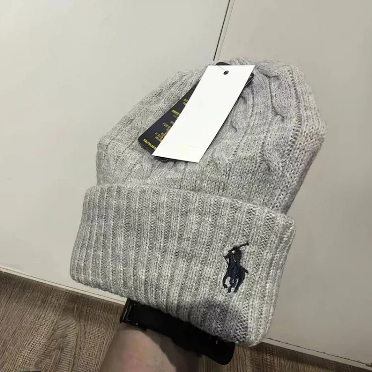 Ralph Lauren Gray Cable Knit B