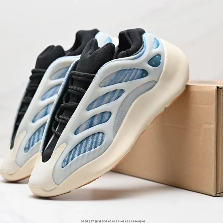 Adidas Yeezy 700 -1