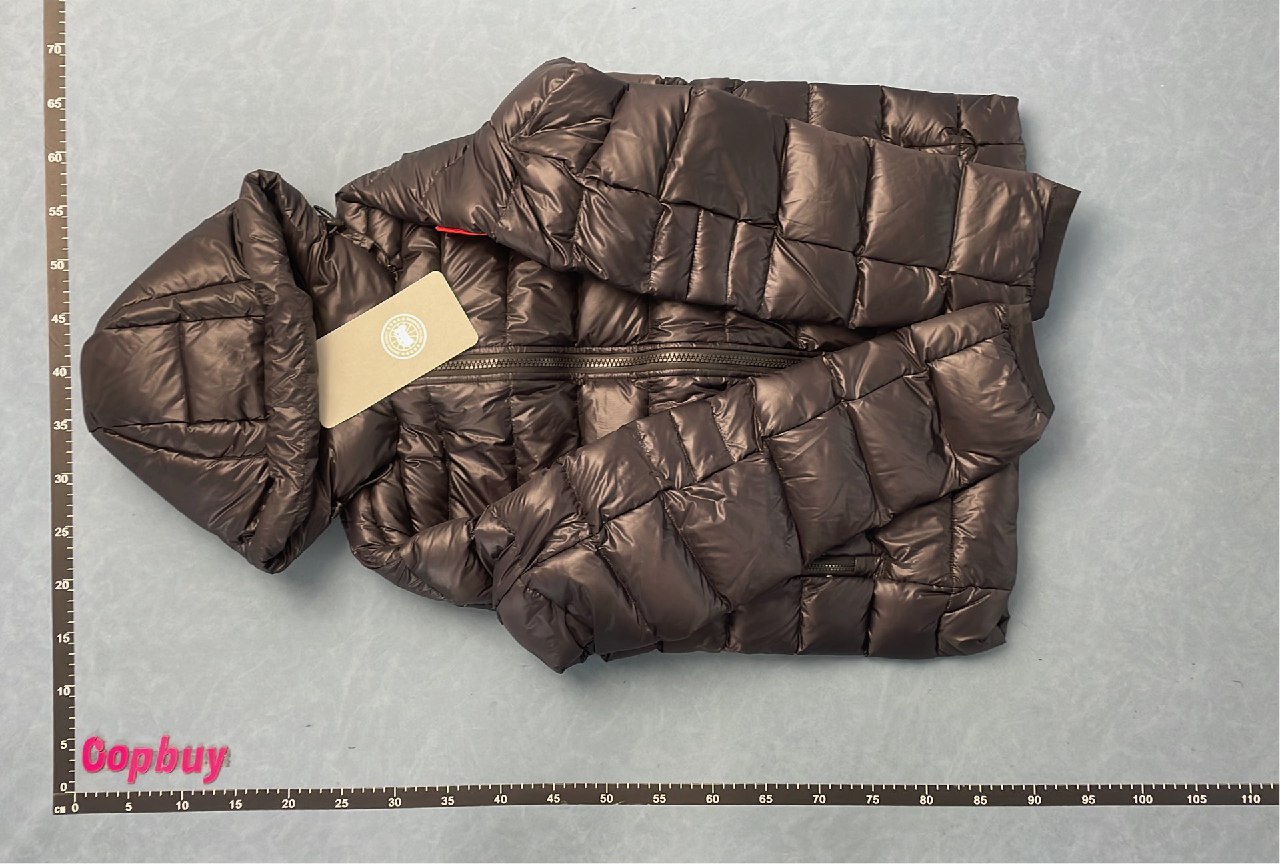 Canada Goose Down Jacket - Lightweight Hooded Winter Coat for Men & Women  Jackets -3