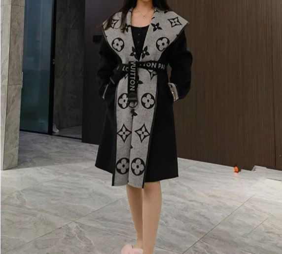  LV Embroidered double faced coat -4