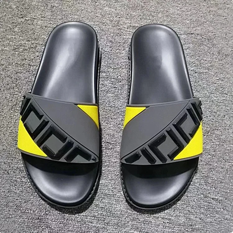  FENDI Slippers