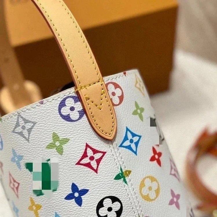 Louis Vuitton LV bag -2