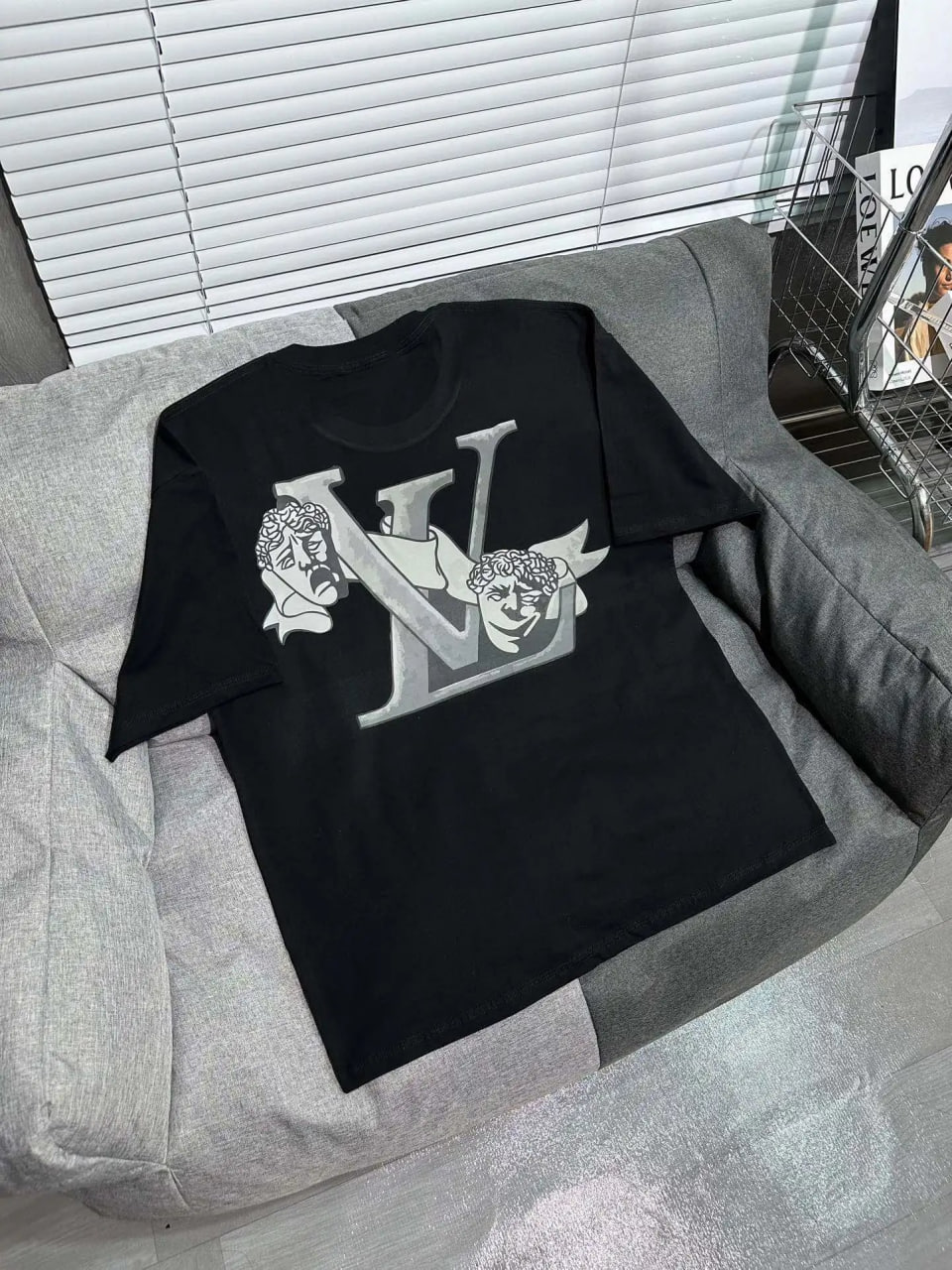  Louis Vuitton Tee -4