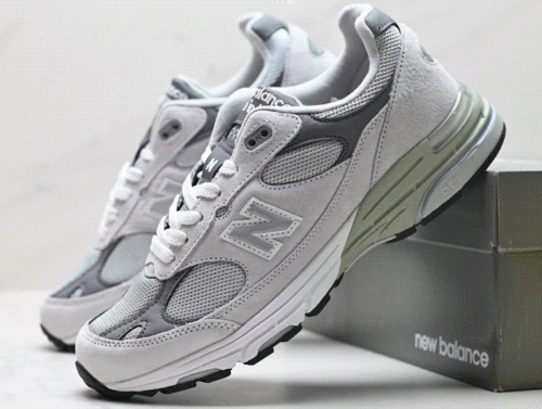  New Balance MR993