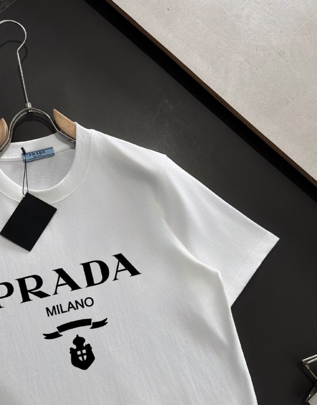  Prada T shirt  -4