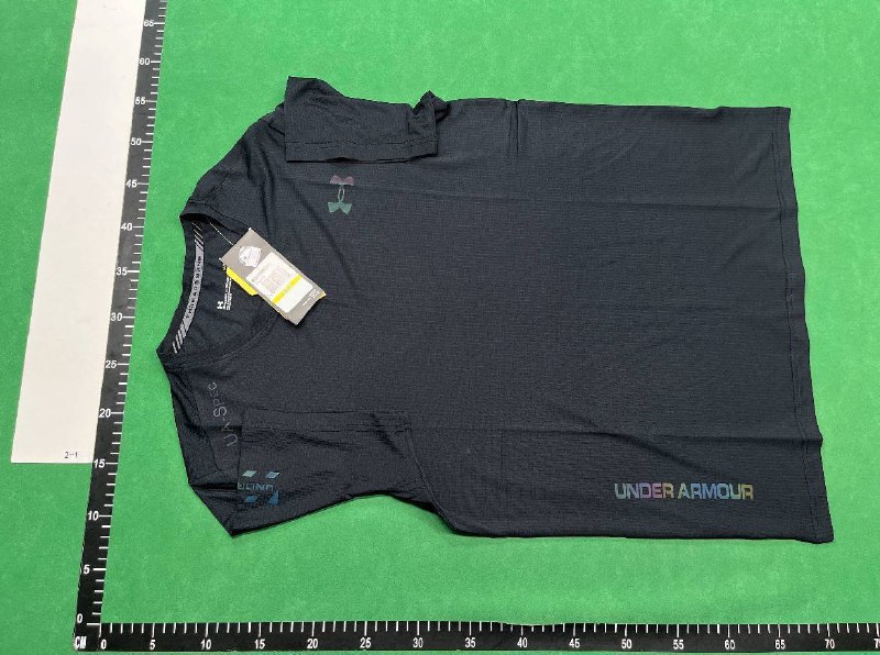Under Armor short sleeves and shorts -4