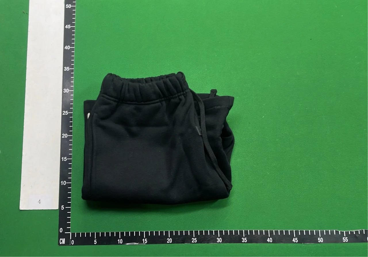 ESSENTIALS shorts  -4