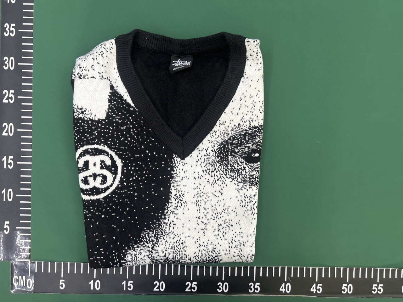 Stussy sweater vest -3